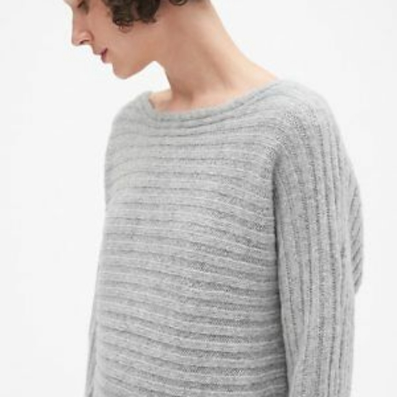 NWT - Gap Horizontal Ribbed Boatneck Sweater in Wool-Blend - Picture 2 of 5